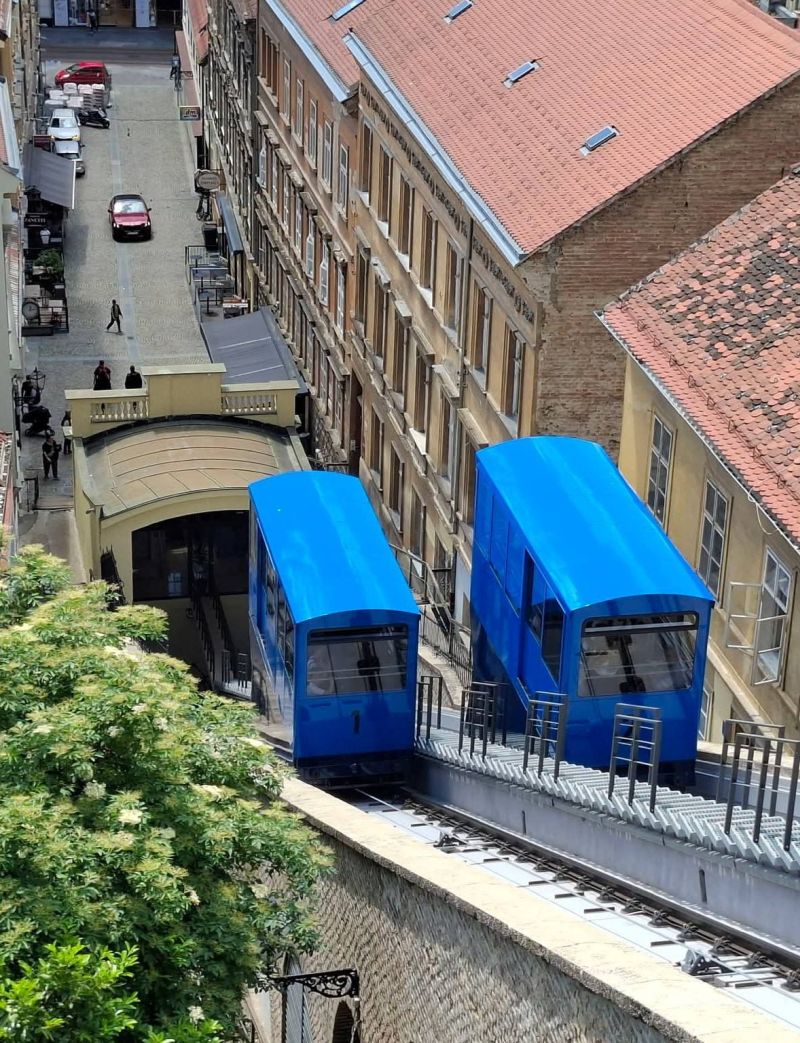 Tomićeva ulica. Uspinjača